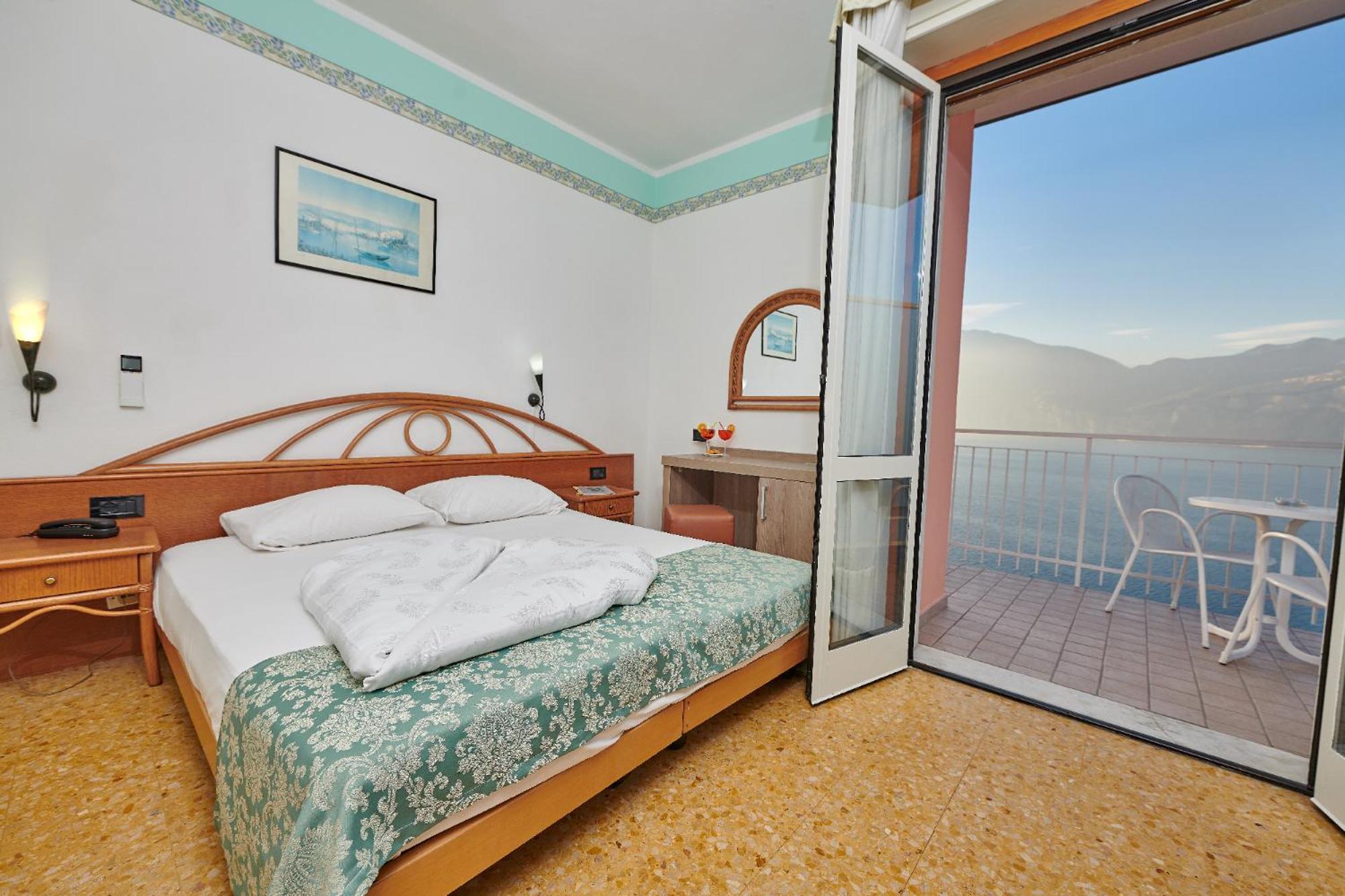 ברנצונה סול גארדה Hotel Eden חדר תמונה