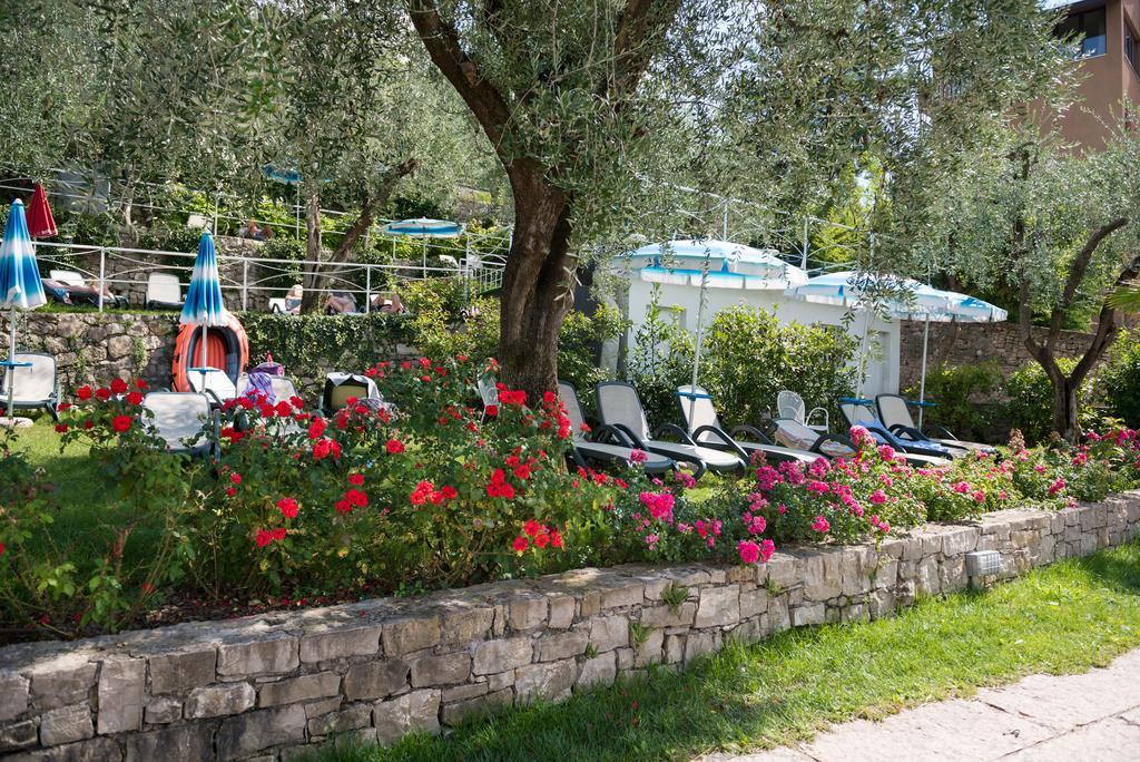 ברנצונה סול גארדה Hotel Eden מראה חיצוני תמונה