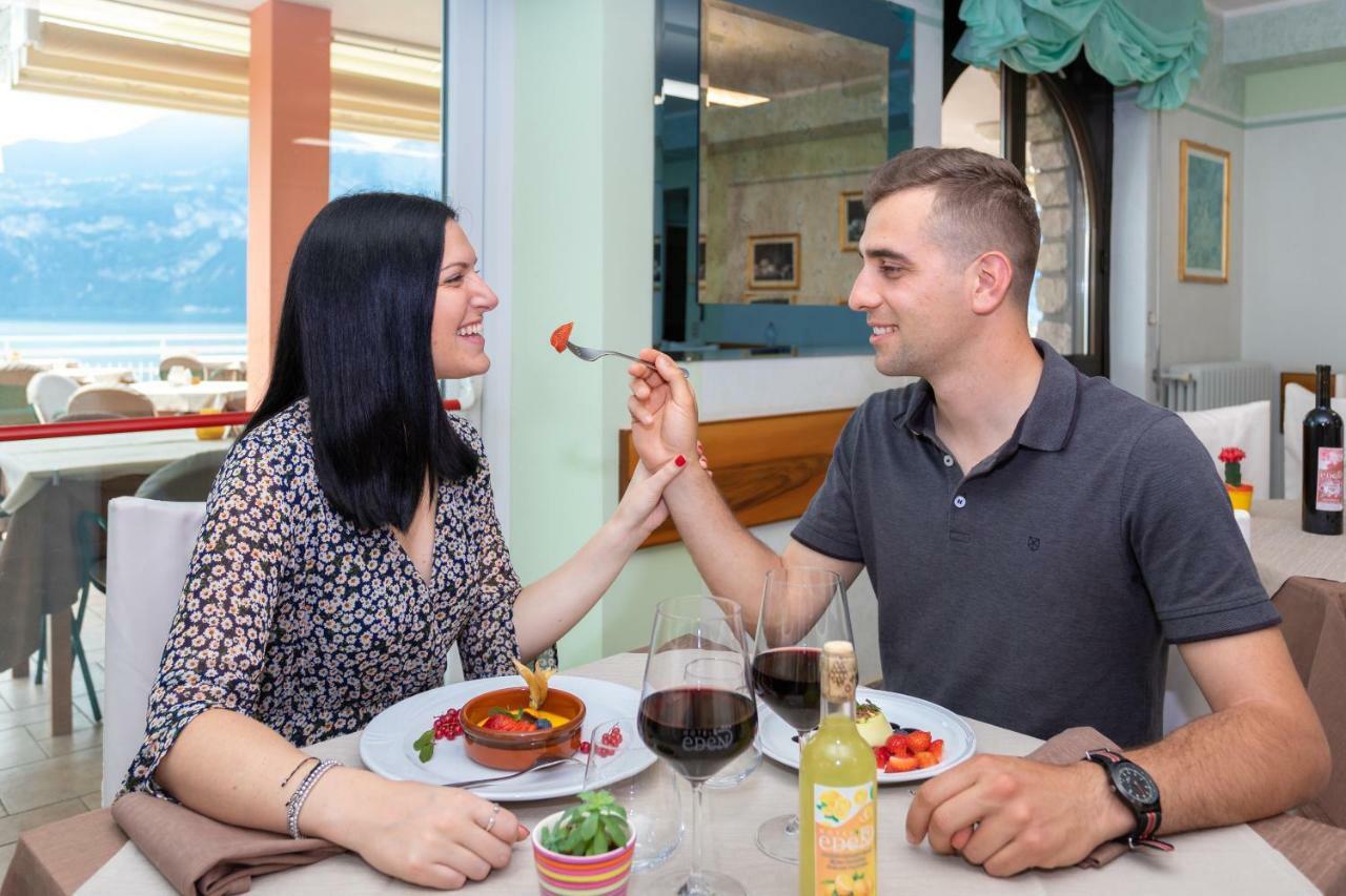 ברנצונה סול גארדה Hotel Eden מראה חיצוני תמונה